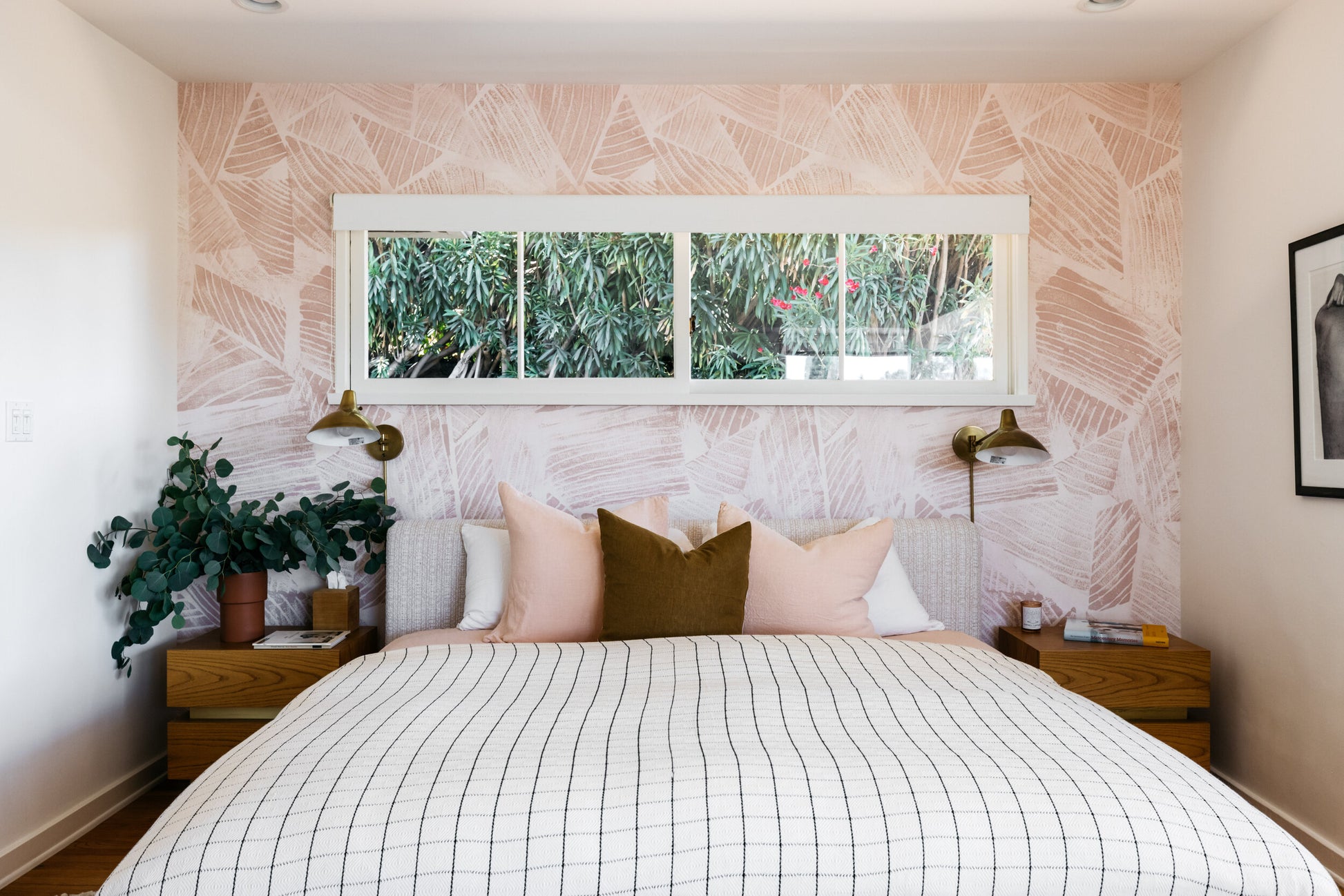 Rift Blush - Quick Ship - Wallpaper