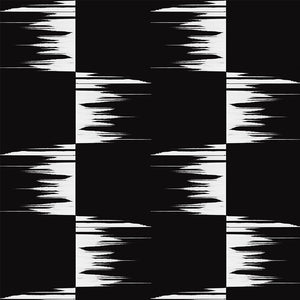 STONE TEXTILE FRINGE CHECK IN WHITE ON BLACK